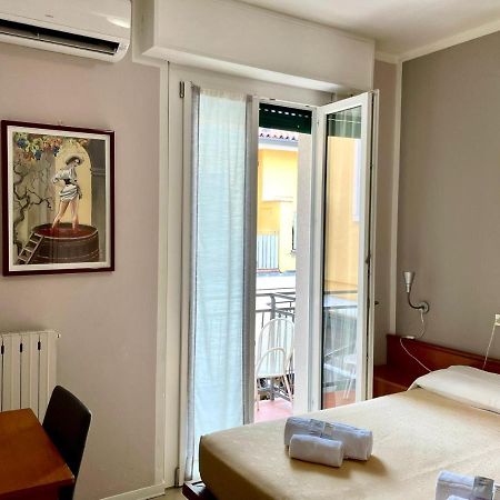 Albergo Tecla Lazise Esterno foto