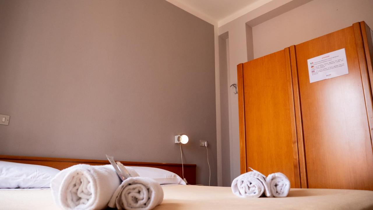 Albergo Tecla Lazise Esterno foto