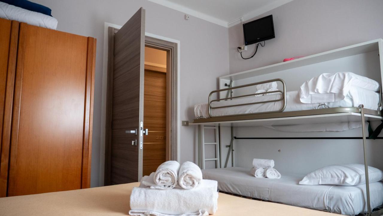 Albergo Tecla Lazise Esterno foto