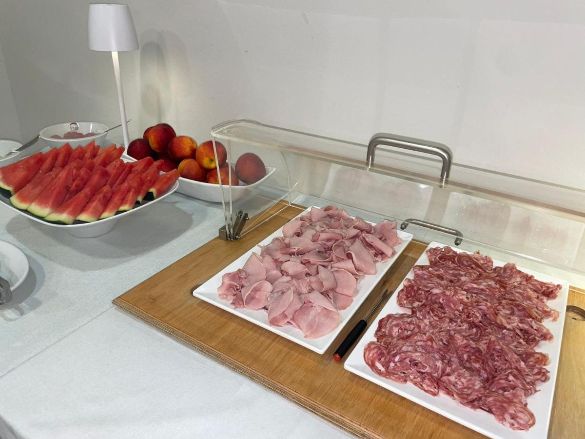 Albergo Tecla Lazise Esterno foto