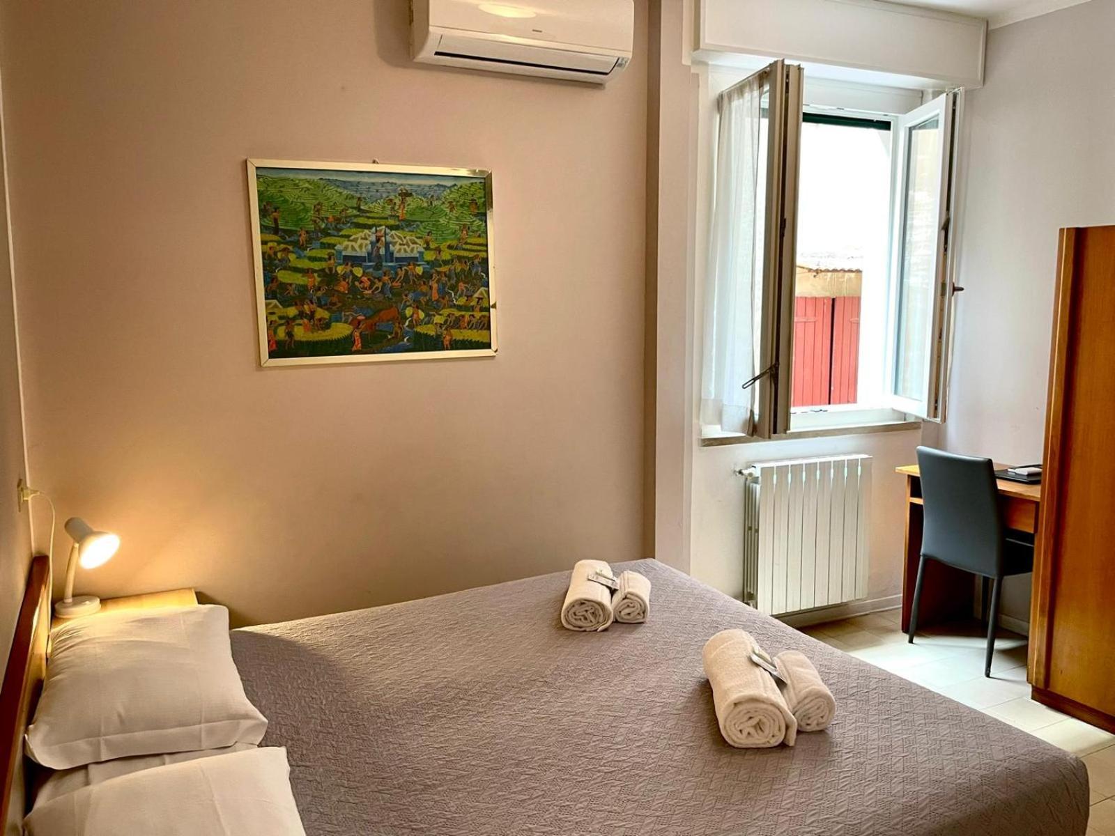 Albergo Tecla Lazise Esterno foto